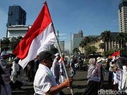 Massa Demo Sengketa Pilpres Mulai Berdatangan ke Kawasan Patung Kuda