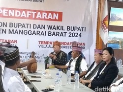 Daftar Cabup-Cawabup Manggarai Barat, Edi-Weng Bawa 1 Kendi Tuak dan 2 Ayam