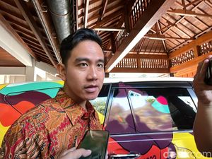 Respons Gibran Dapat Ucapan Selamat dari Anies-Ganjar Usai Putusan MK Respons Gibran Dapat Ucapan Selamat dari Anies-Ganjar Usai Putusan MK