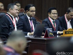 MK Tolak Seluruh Gugatan Sengketa Pilpres Kubu 01, Anies Bilang Begini