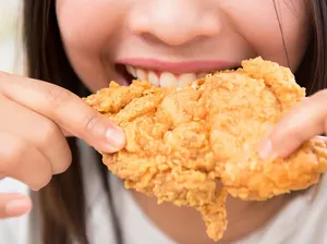 Kenali 5 Tanda Tubuh Telalu Banyak Mengasup Lemak Kenali 5 Tanda Tubuh Telalu Banyak Mengasup Lemak