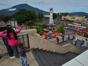Duh, Jumlah Kunjungan Wisata di Bukittinggi Menurun Duh, Jumlah Kunjungan Wisata di Bukittinggi Menurun