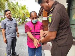 Penjual Rokok Ilegal di Jembrana Ditahan Jaksa, Segera Disidang