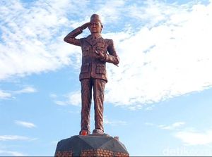 Patung Bung Karno di Banyuasin Diprotes, Pemkab Bikin Polling Kemiripan via WA Patung Bung Karno di Banyuasin Diprotes, Pemkab Bikin Polling Kemiripan via WA