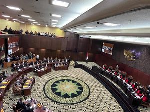 Profil 3 Hakim MK yang Bacakan Dissenting Opinion di Sengketa Pilpres 2024 Profil 3 Hakim MK yang Bacakan Dissenting Opinion di Sengketa Pilpres 2024