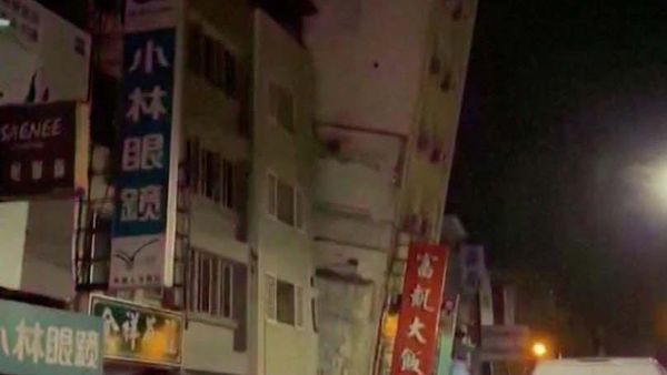 Diguncang Gempa, Hotel di Taiwan Miring