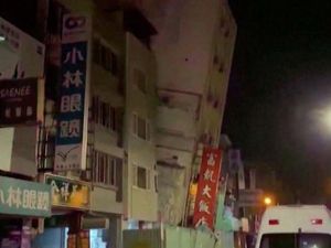 Diguncang Gempa, Hotel di Taiwan Miring Diguncang Gempa, Hotel di Taiwan Miring
