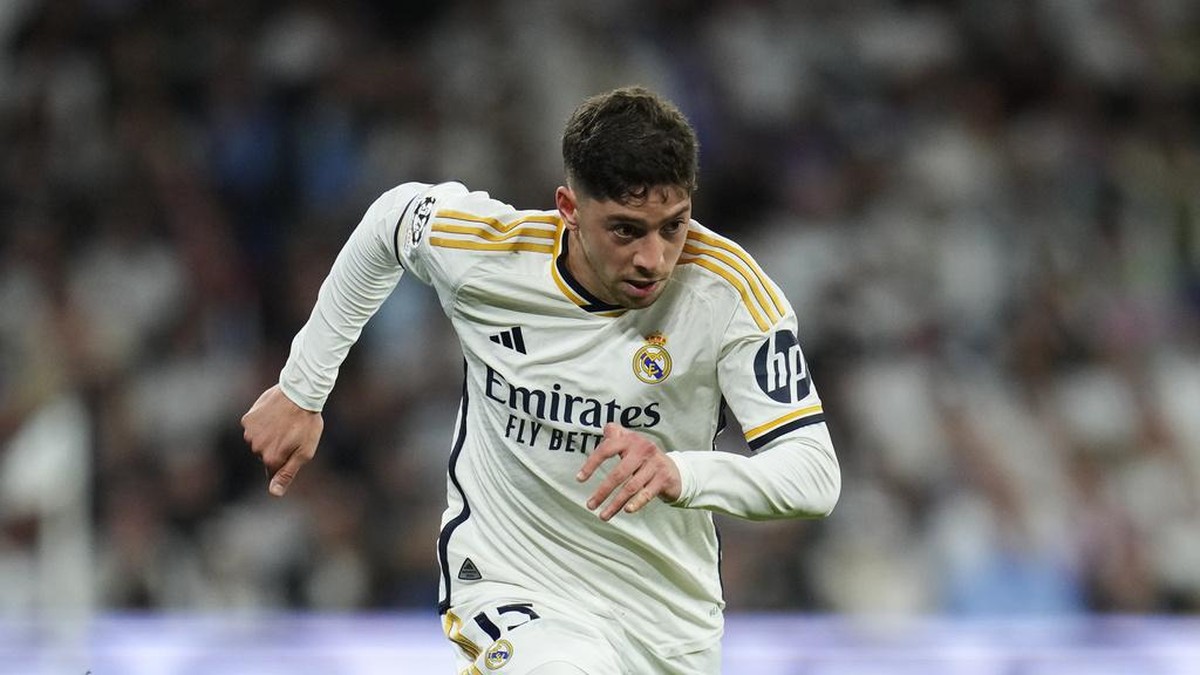 Federico Valverde meneruskan nomor punggung 8 di Real Madrid. (Foto: AP/Manu Fernandez)