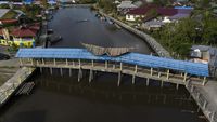 Potret Jembatan Ikonik di Pulau Bacan Hasil Swadaya Masyarakat