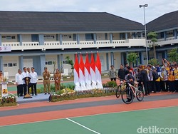 Jokowi Bagi 2 Sepeda ke Siswa SMK Mamuju Usai Tes Hafalan Pancasila