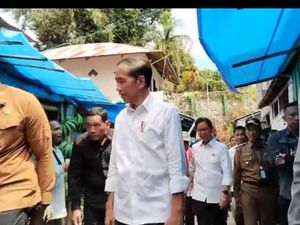 Cek Harga di Pasar Mamasa, Jokowi: Lebih Stabil Dibandingkan Jawa
