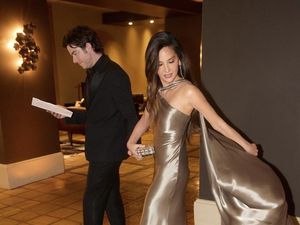 Olivia Munn Operasi Angkat Payudara, Pakai Tato Makeup untuk Tutupi Kekurangan