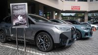 Pasien Kelas Atas di RS Ini dapat Layanan Antar-Jemput Mobil Mewah