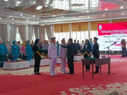 Pj Gubsu Hassanudin Lantik Pj Bupati Deli Serdang dan Taput