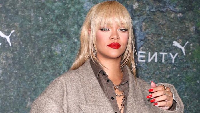 LONDON, ENGLAND - APRIL 17: Rihanna attends the FENTY x PUMA Creeper Phatty Earth Tone Launch Party at Tobacco Dock on April 17, 2024 in London, England. (Photo by Neil Mockford/WireImage) (Photo by Neil Mockford/WireImage)