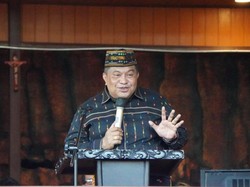 Sekda Ambon Agus Ririmasse Ambil Formulir Pilwalkot di 5 Parpol