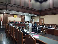 Korupsi Tender Hore-hore Tol MBZ Bikin Hakim Emosi