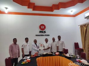 Edy Rahmayadi Ambil Formulir Pendaftaran Pilgub Sumut ke PKS