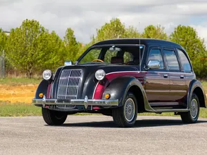 Mobil Langka Nih! Potret Toyota Classic yang Jadul Tapi Modern Mobil Langka Nih! Potret Toyota Classic yang Jadul Tapi Modern