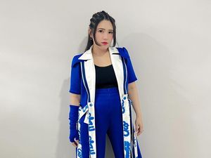 Profil Via Vallen yang Rumahnya Digeruduk Massa Usai Adik Gelapkan Motor Profil Via Vallen yang Rumahnya Digeruduk Massa Usai Adik Gelapkan Motor