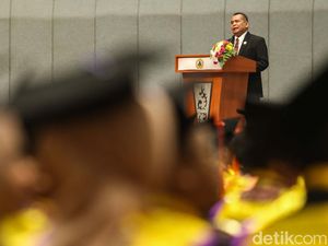 Wamendes Beri Kuliah Umum di Wisuda dan Dies Natalis Universitas Moestopo Beragama