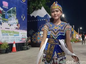 Asa Dea Menari Serimpi di Negeri Matahari Terbit Asa Dea Menari Serimpi di Negeri Matahari Terbit