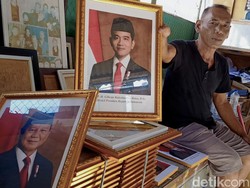 Foto Prabowo-Gibran Mulai Ramai Dijual di Lampung