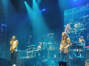 Incubus Guncang Jakarta dengan Lagu Nostalgia Incubus Guncang Jakarta dengan Lagu Nostalgia