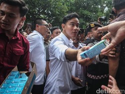 Gibran Jawab Isu Tambah Kementerian Era Prabowo: Masih Dibahas