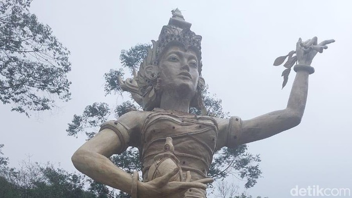 Warga Bogor Menolak Patung Dewi Kencana