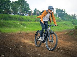 Unik! Ada Sepeda Rasa Mobil di Indonesia