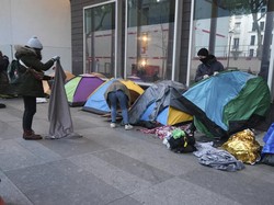 Video: Relawan Menentang Rencana Trump Usir Gelandangan