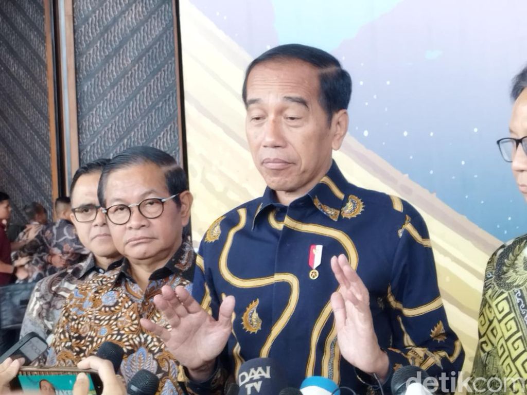 Jokowi Batal Hadiri Puncak Hari Otda di Surabaya