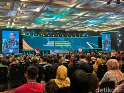 Jokowi Singgung 1 Juta Warga RI Berobat ke Luar Negeri, Seratusan Triliun Hilang