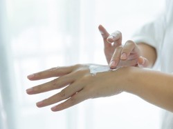 8 Obat Luka Bakar yang Efektif dalam Bentuk Salep