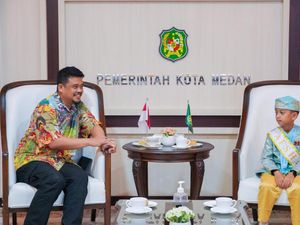 Juara Lomba Hafiz, Ibu dan Adiknya Gibran Diberangkatkan Bobby Umrah