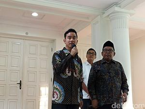 Seusai Kunjungi Maruf Amin, Gibran Bakal Temui Jokowi Malam Ini Seusai Kunjungi Maruf Amin, Gibran Bakal Temui Jokowi Malam Ini