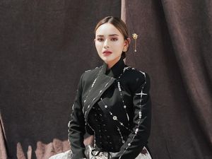 6 Gaya Amanda Manopo Pakai Kebaya Jeng Yah, Pesona Cantiknya Bikin Terpana