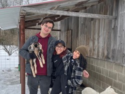 Kembar Siam Dua Kepala Ungkap Kehidupan Cinta, Menolak Berhubungan Intim