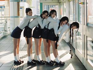 Mantul! ILLIT Jadi Girlband Tercepat Raih 2 Platinum di Jepang Mantul! ILLIT Jadi Girlband Tercepat Raih 2 Platinum di Jepang