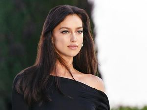 Irina Shayk Disebut Sedang Boyfriend Shopping Setelah Putus dari Tom Brady Irina Shayk Disebut Sedang Boyfriend Shopping Setelah Putus dari Tom Brady