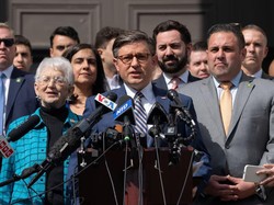 Ketua DPR AS Dicemooh Saat Kunjungi Kampus yang Gelar Protes Perang Gaza