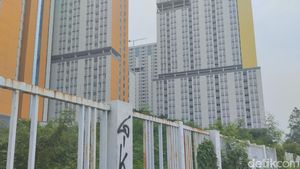 Penampakan Terkini Wisma Atlet Kemayoran: Pagar Rusak-Ditumbuhi Semak Belukar
