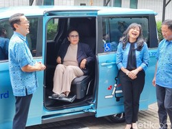 Armada Baru BlueBird untuk Kaum Difabel, Pakai Toyota Voxy