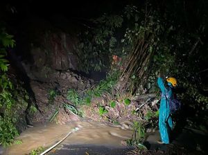 Hujan Deras, 5 Daerah di Jawa Barat Diterjang Longsor