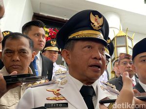 Tito Tegaskan Penghargaan Kemendagri untuk Gibran Bukan Titipan Tito Tegaskan Penghargaan Kemendagri untuk Gibran Bukan Titipan