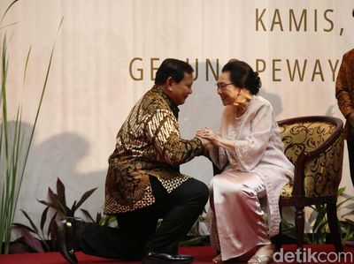 Momen Prabowo Hadiri HUT Adik Ibu Tien Soeharto