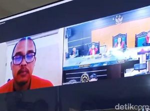 Palti Hutabarat, Penyebar Hoaks Pejabat Batu Bara Dukung 02 Jalani Sidang Dakwaan Palti Hutabarat, Penyebar Hoaks Pejabat Batu Bara Dukung 02 Jalani Sidang Dakwaan