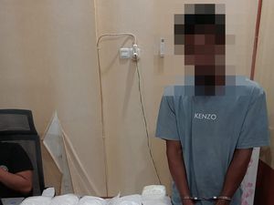 Tampang Kurir Narkoba yang Selundupkan 15 Kg Sabu Dalam Kaleng Susu