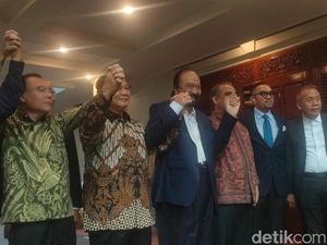 Prabowo di Samping Surya Paloh: Kita Gembira Saudara Bersama Kita